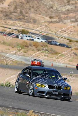 media/Oct-01-2022-Team Topak Racing (Sat) [[f860fb51be]]/2-Inter Low 2/session 2 turn 11/